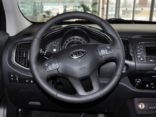 东风悦达起亚  智跑 2.0L AT 方向盘整体