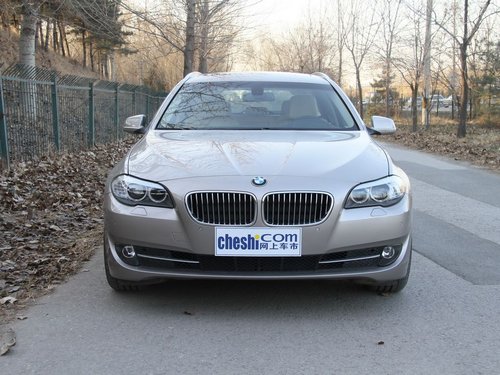 宝马(进口) 530i领先型 3.0 AT 车头正面视角