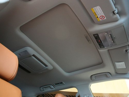 雷克萨斯  LX570 5.7 AT 车顶内部特写