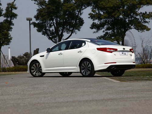 东风悦达起亚  K5 2.0 Premium AT