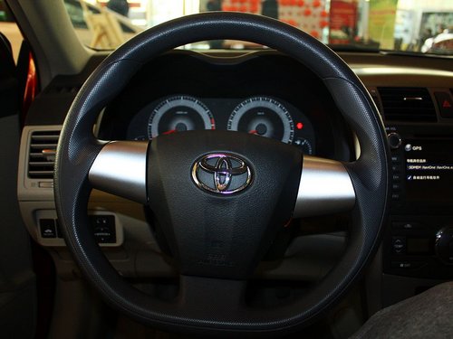 一汽丰田  卡罗拉 1.8 CVT 方向盘整体