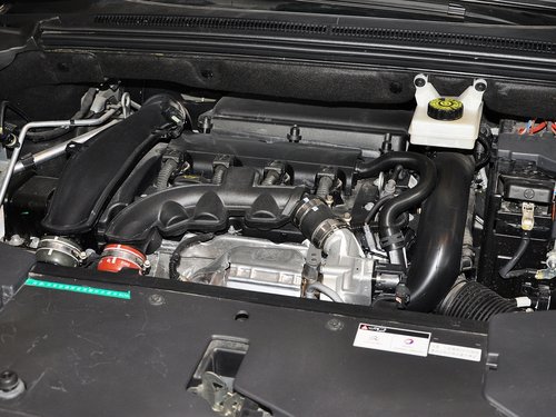 DS 雪铁龙(进口) 雪铁龙DS5 1.6T AT 发动机主体特写