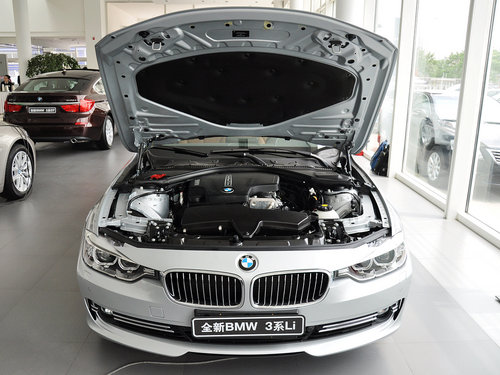 华晨宝马  320Li 2.0T 车辆发动机舱整体