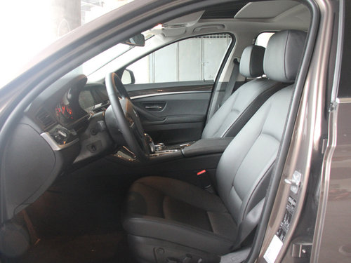 华晨宝马 530Li 3.0L 驾驶席座椅正视图
