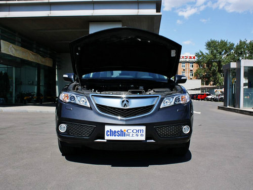 讴歌  讴歌RDX 3.5 AT 车辆发动机舱整体