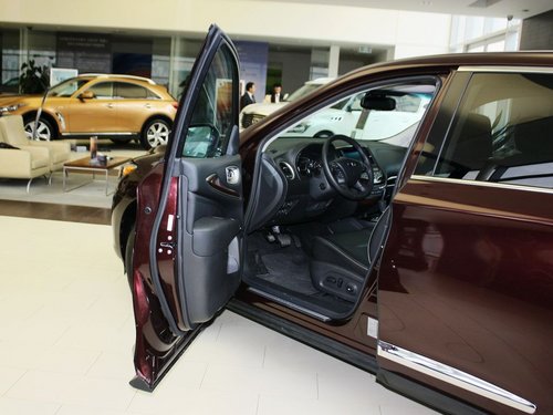 英菲尼迪  英菲尼迪JX35 3.5L CVT 左前车门45度视角