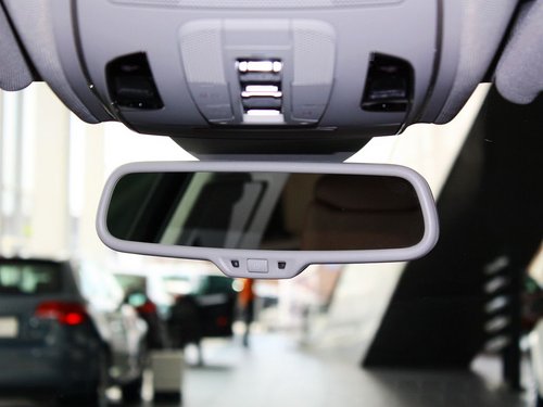 奥迪(进口) 奥迪A8 30FSI 后视镜特写