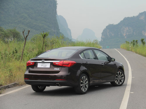 东风悦达起亚  起亚K3 1.8L AT