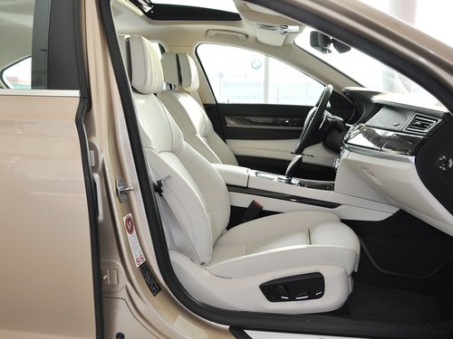宝马(进口) 740Li 3.0T AT 副驾驶座椅正视图