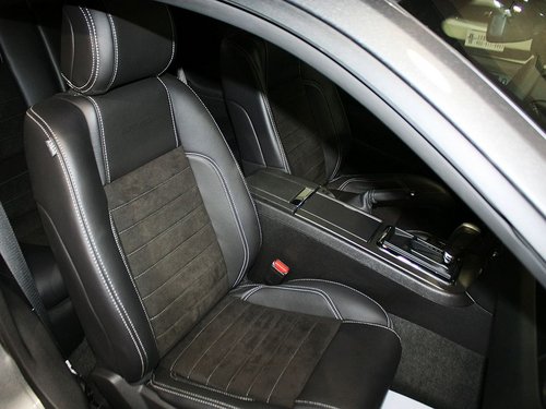 福特(进口)  野马GT 5.0L AT 副驾驶席座椅45度特写