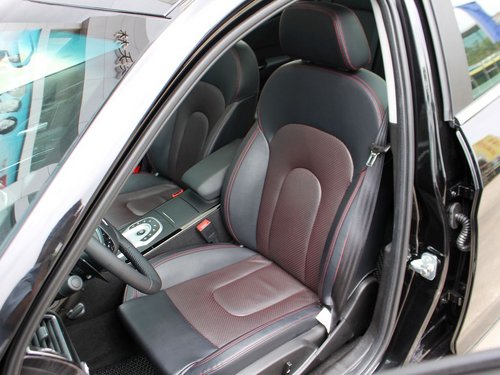 北京汽车(绅宝)  2.0T 自动 驾驶席坐垫特写