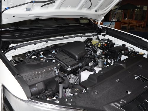丰田(进口)  2.7L 发动机主体特写