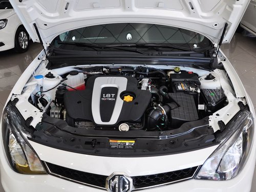 MG  掀背 1.8T TST 发动机局部特写