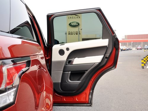 路虎  3.0T 自动 右后车门正视图