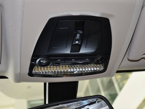 华晨宝马  520Li 前排车顶中央特写