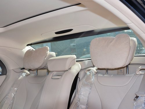 奔驰(进口)  S400L 第二排座椅头枕整体