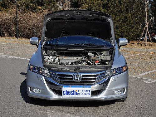 广汽本田  2.4L 自动 车辆发动机舱整体