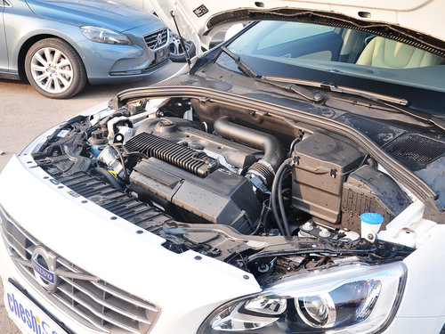 沃尔沃亚太 2.0T 发动机主体特写