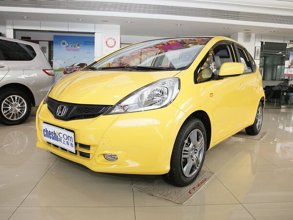 广汽本田 1.3L 手动 车辆左前45度视角