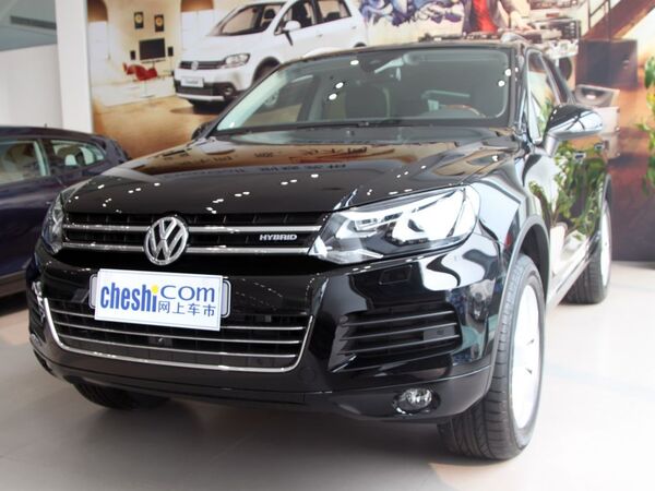 大众(进口)  V6 TSI 车辆左前45度视角