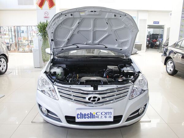 北京现代  1.6L 自动 车辆发动机舱整体