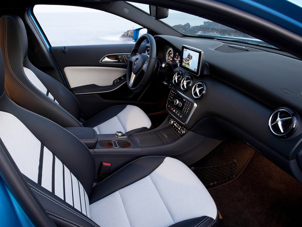 奔驰(进口)  A200 1.6T DCT