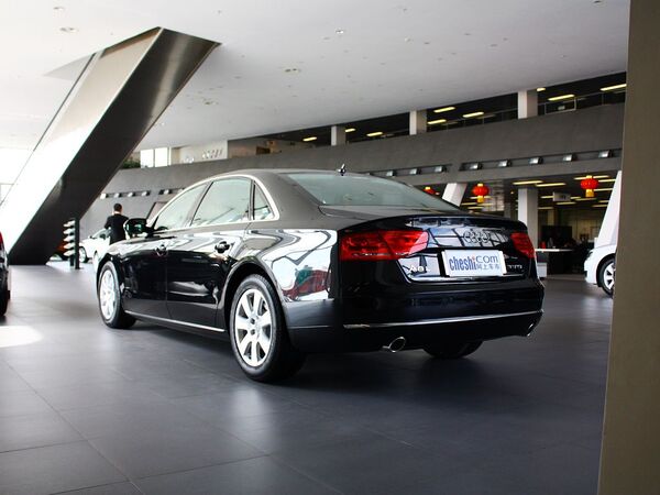 奥迪(进口)  30FSI 车辆左后45度视角