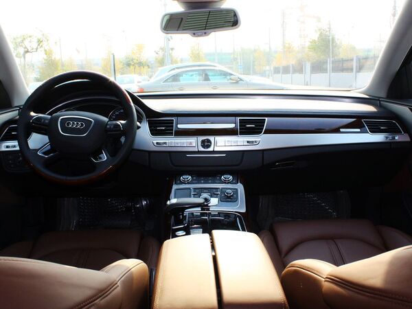 奥迪(进口)  55TFSI 中控台整体