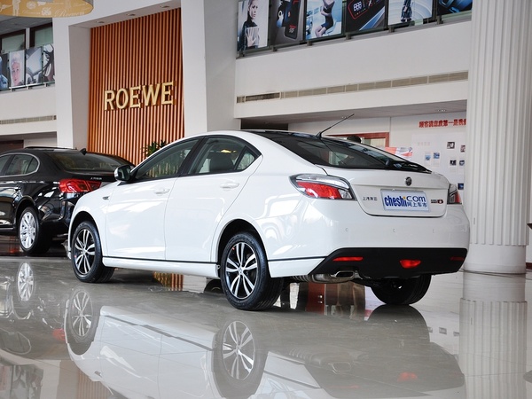 MG  掀背 1.8L 自动 车辆左后45度视角
