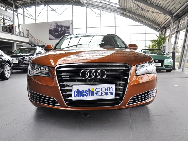 奥迪(进口) 45TFSI quattro 车头正面视角