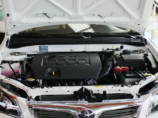 一汽丰田  1.6L 自动 发动机主体特写