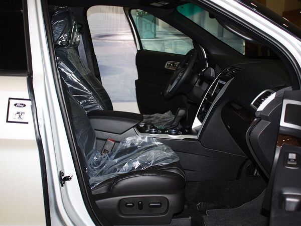 福特(进口)  3.5L 自动 副驾驶座椅正视图