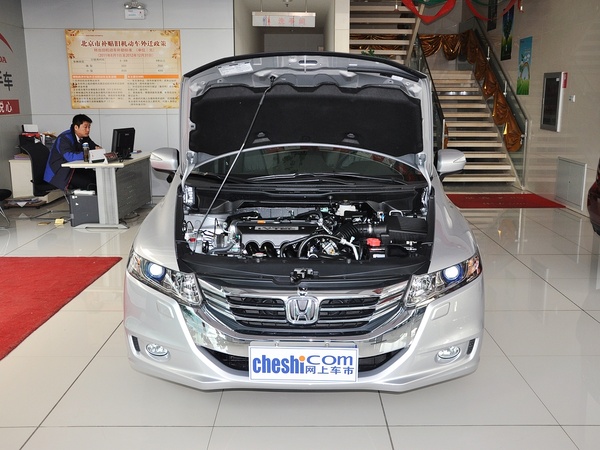 广汽本田  2.4L 自动 车辆发动机舱整体