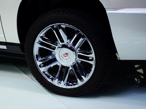 凱迪拉克(進(jìn)口)  ESV 6.2L 自動(dòng)