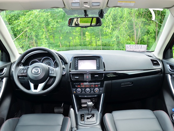 长安马自达  2.5L 自动 中控台整体