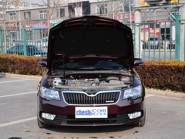 斯柯达  1.4T DSG 车辆发动机舱整体