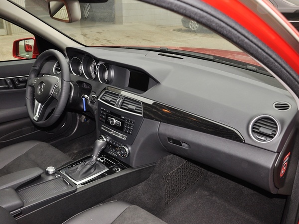 北京奔驰 C260 1.8T AT 中控台右侧