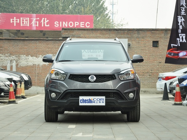 双龙汽车  2.0L 自动 车头正面视角