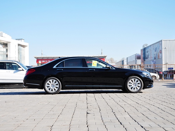 奔驰(进口)  S400L 3.0T 自动 车辆正右侧