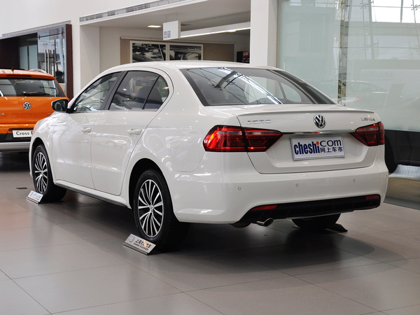 上海大众  1.6L 自动 车辆左后45度视角