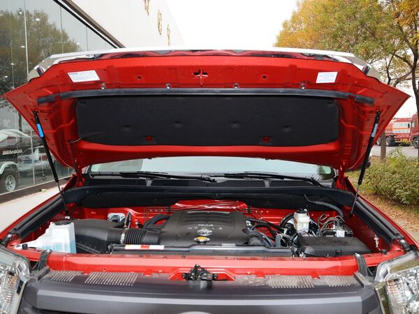 丰田(进口)  5.7L 车辆发动机舱整体