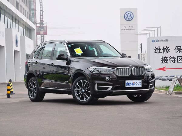 宝马(进口)  xDrive35i 3.0T 自动 车辆右侧45度角