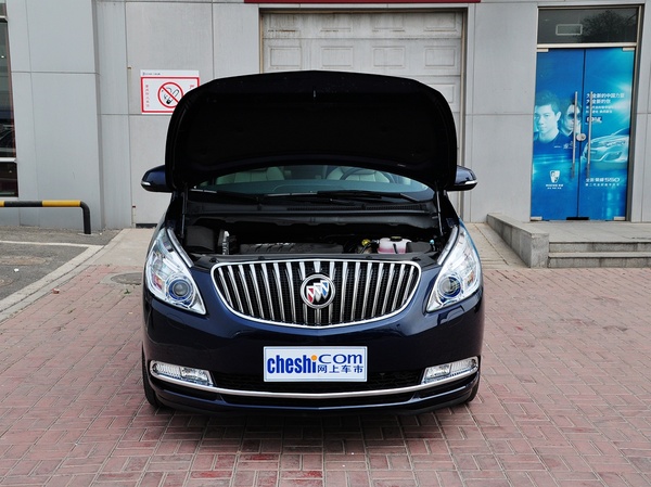 別克  2.4L 自動 車輛發(fā)動機(jī)艙整體