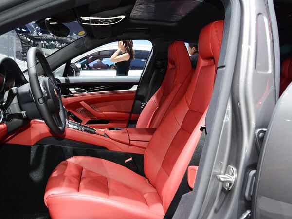 保时捷  4 executive