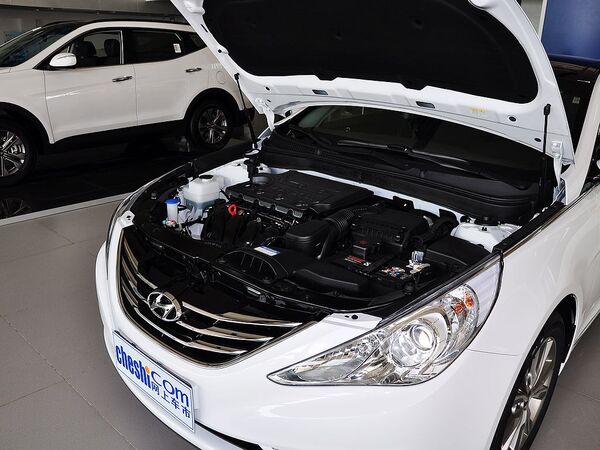 北京現(xiàn)代  2.4L 自動(dòng) 發(fā)動(dòng)機(jī)主體特寫