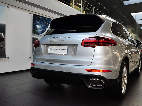 保时捷  Cayenne Turbo 4.8T 车辆尾部特写