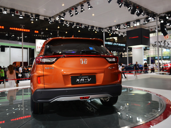 东风本田  1.8L EXi 手动