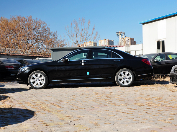 奔驰(进口)  S 400 L 车辆左正侧视角