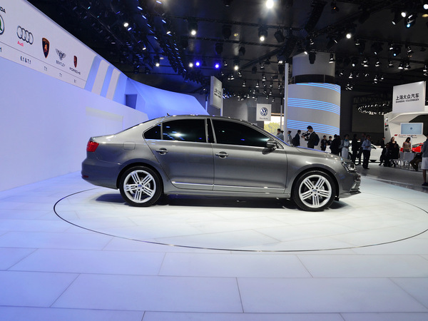 一汽-大众  230TSI DSG