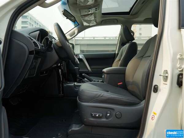 一汽丰田  2.7L 自动 副驾驶座椅正视图